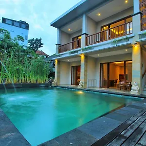 https://dewi-putri-house.ubudhotelsnow.com