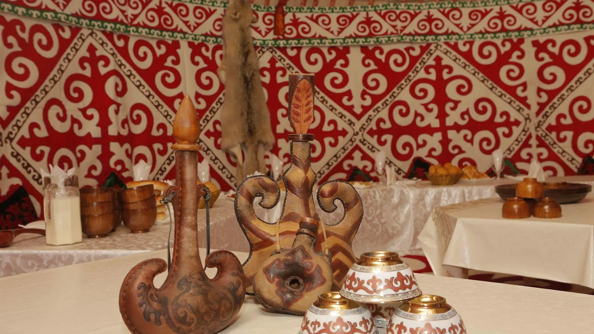 Saraishyq Hotel Almaty 4*,